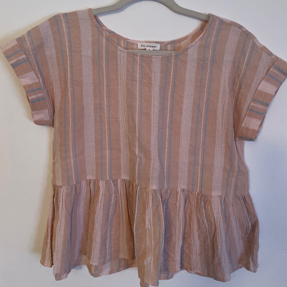 Blu Pepper Top with button back detail